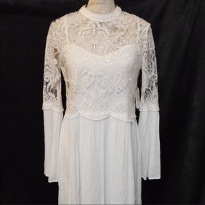 White Lace Altar’d State Dress